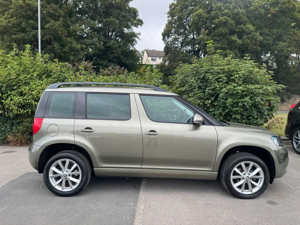 Skoda Yeti Suv 1.2 Tsi Se Dsg Euro 5 201464 Green #4