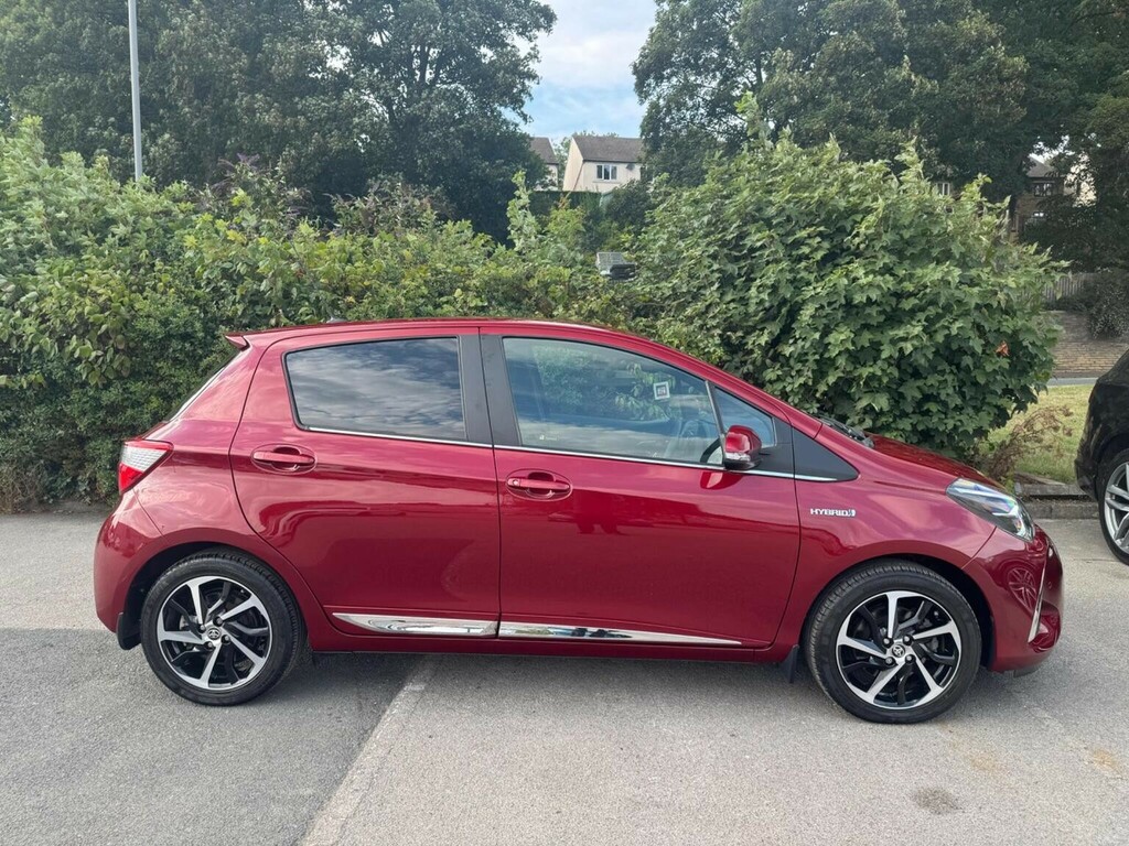Toyota Yaris 1.5 Vvt-h Excel E-cvt Euro 6 Ss Red #4