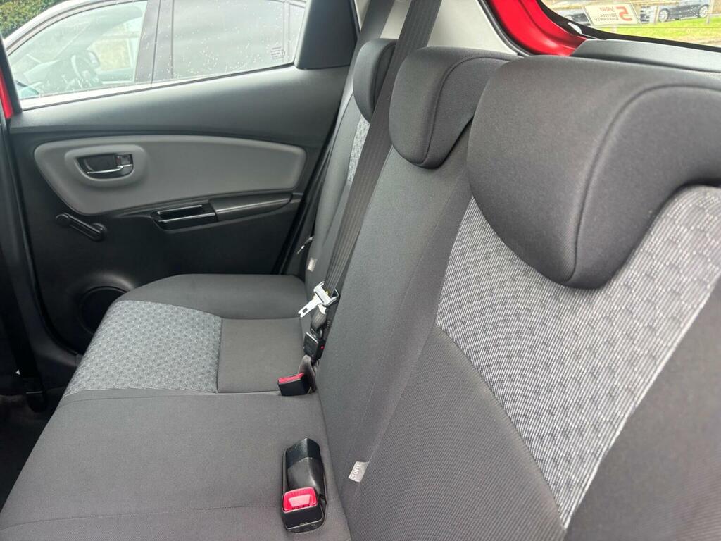Toyota Yaris Hatchback 1.33 Dual Vvt-i Icon Euro 5 Euro 5 Red #6