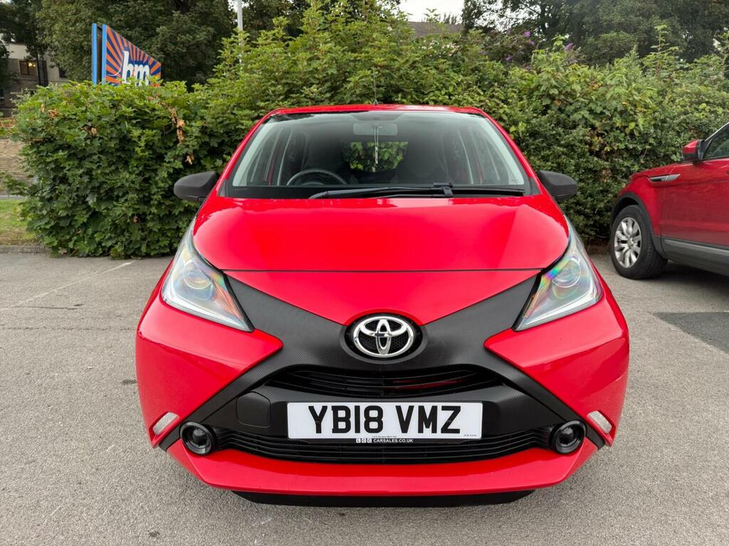 Toyota Aygo 1.0 Vvt-i X Euro 6 Red #2
