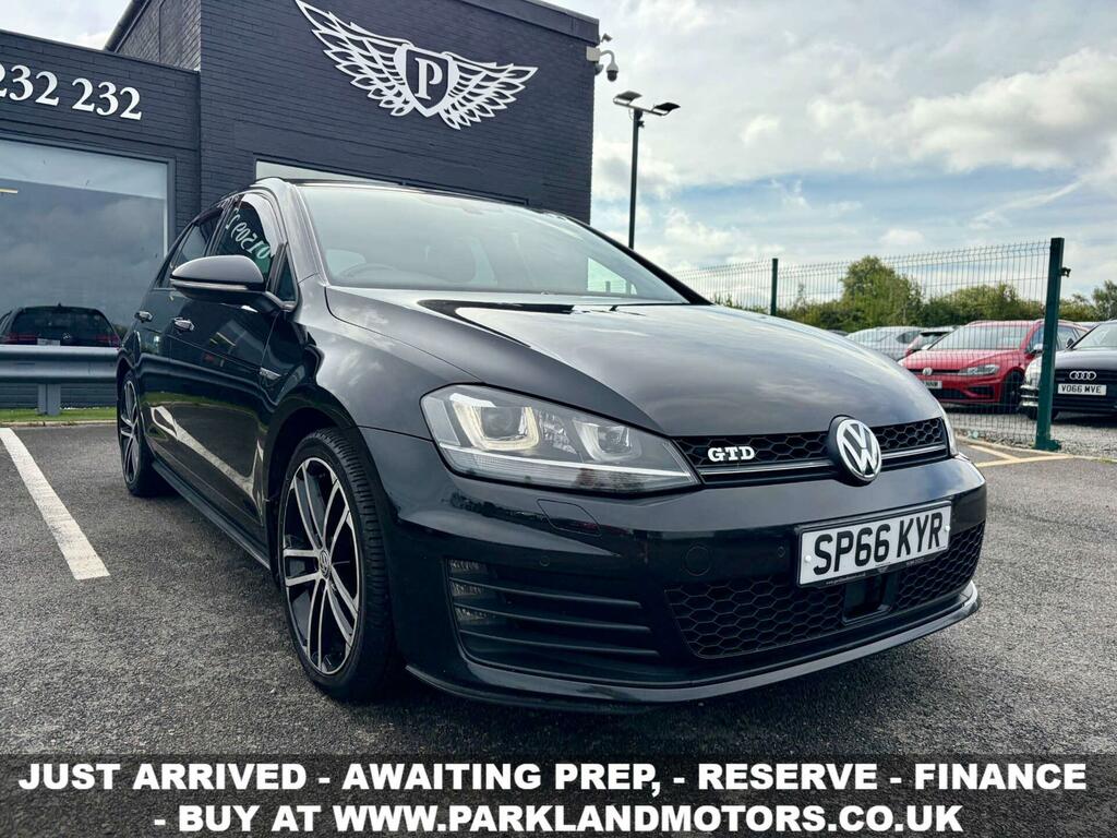Volkswagen Golf Gtd Black
