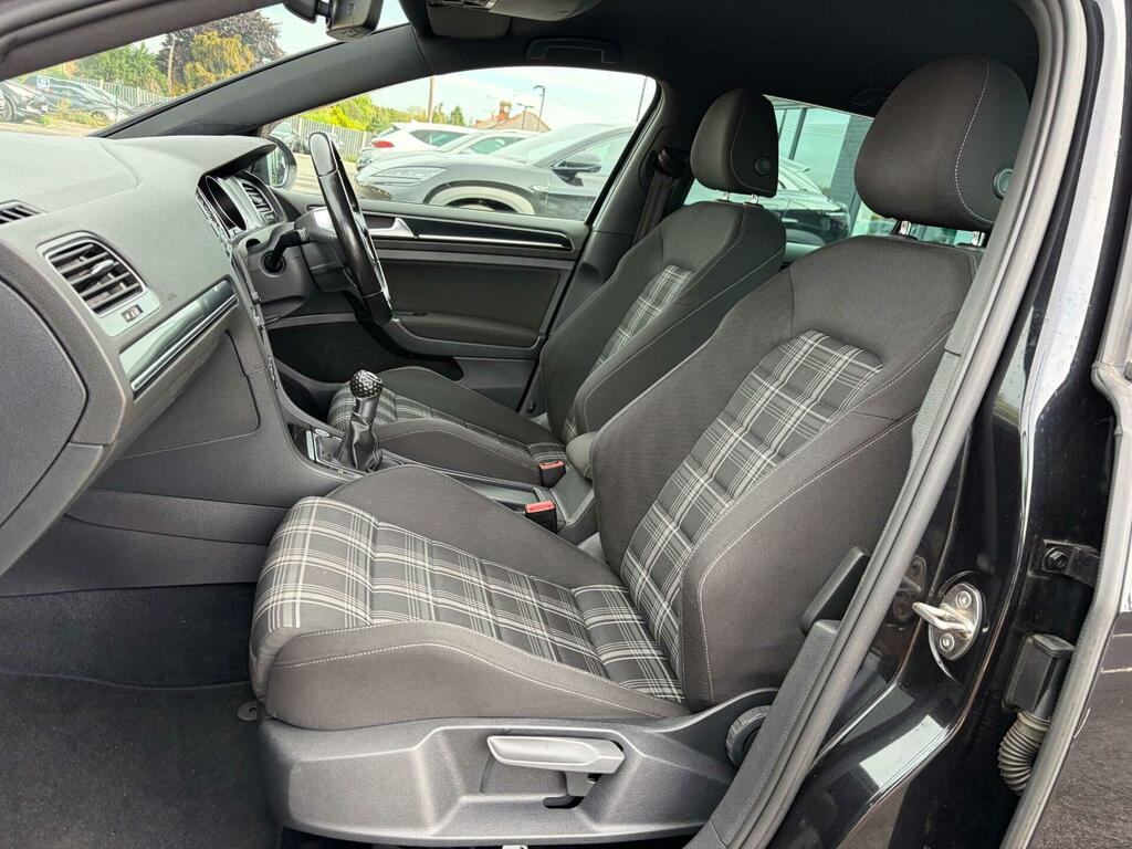 Volkswagen Golf Hatchback 2.0 Black #15