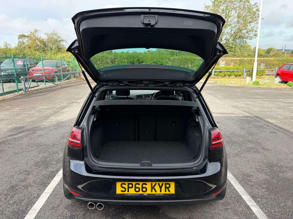 Volkswagen Golf Hatchback 2.0 Black #22