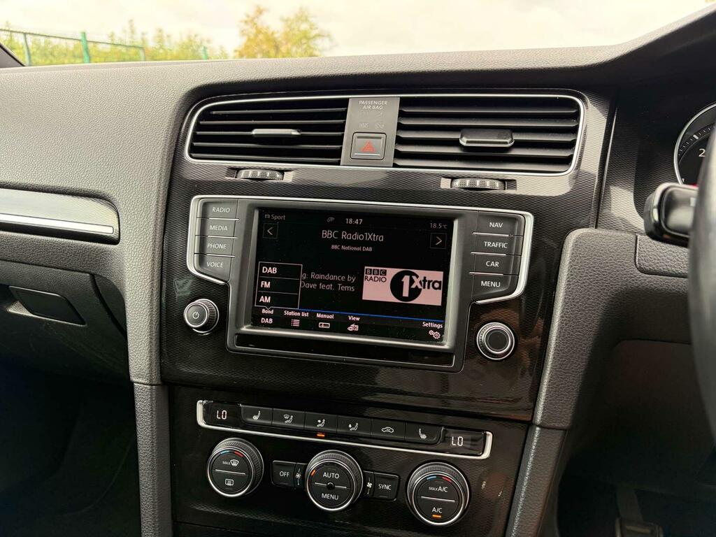 Volkswagen Golf Hatchback 2.0 Black #45