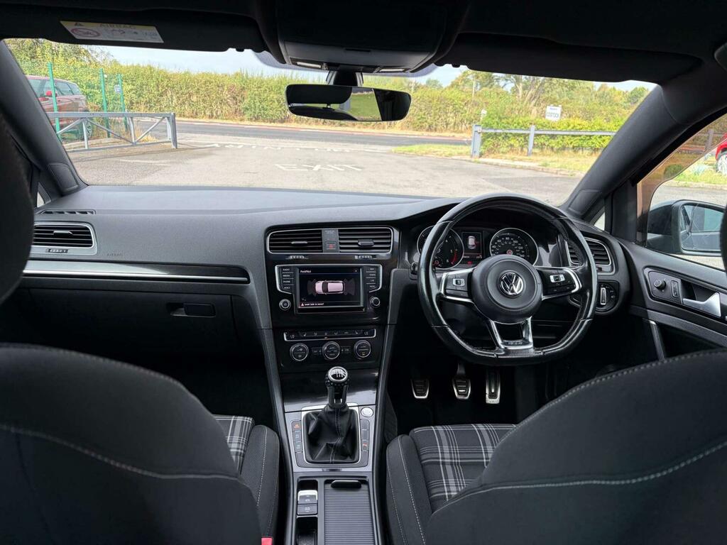 Volkswagen Golf Hatchback 2.0 Black #28