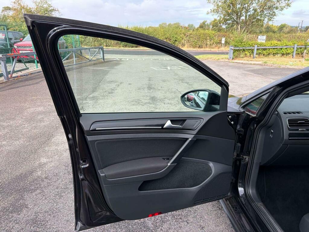 Volkswagen Golf Hatchback 2.0 Black #14
