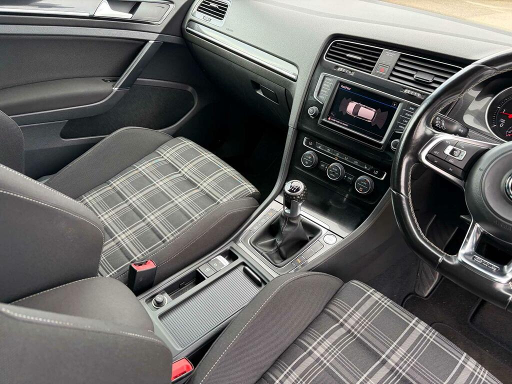 Volkswagen Golf Hatchback 2.0 Black #34