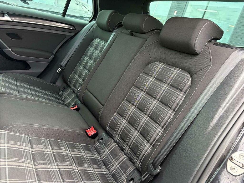 Volkswagen Golf Hatchback 2.0 Black #21