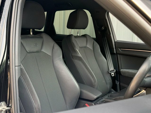 Audi Q3 Line 1.5 Tfsi Cod FT69EVX Black #6