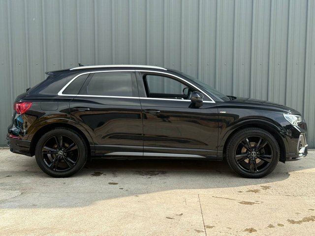 Audi Q3 Line 1.5 Tfsi Cod FT69EVX Black #2