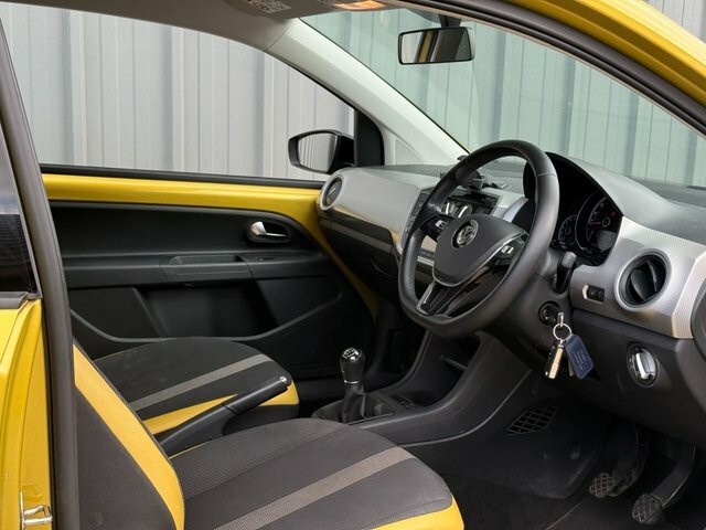 Volkswagen Up Up 1.0 Hatchback YC17MWW Yellow #4