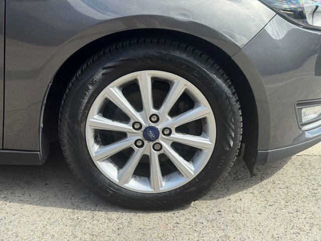 Ford Focus 1.0T Ecoboost Hatchback YO16TFF Grey #4