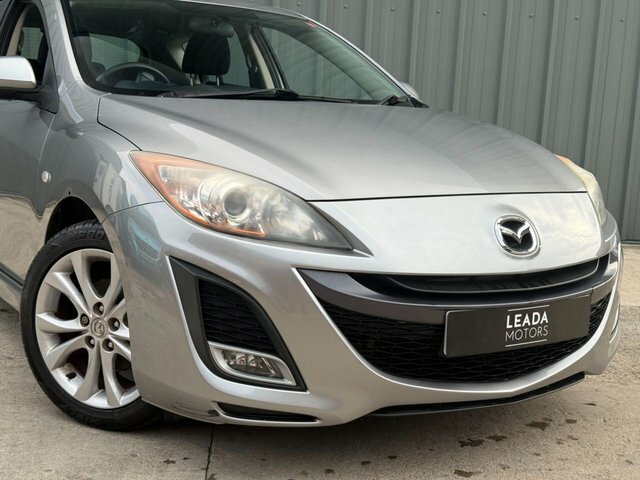Mazda 3 Hatchback Red #9