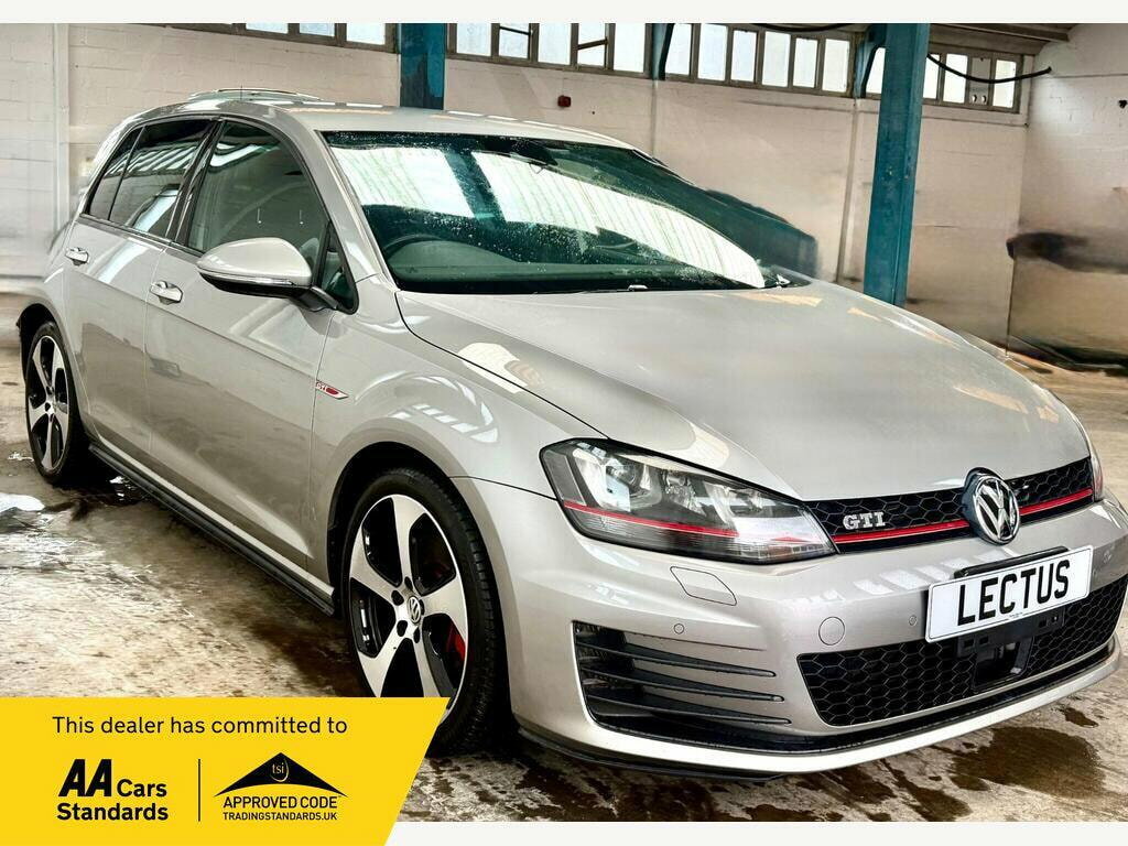 Volkswagen Golf 2.0 Tsi Bluemotion Tech Gti Dsg