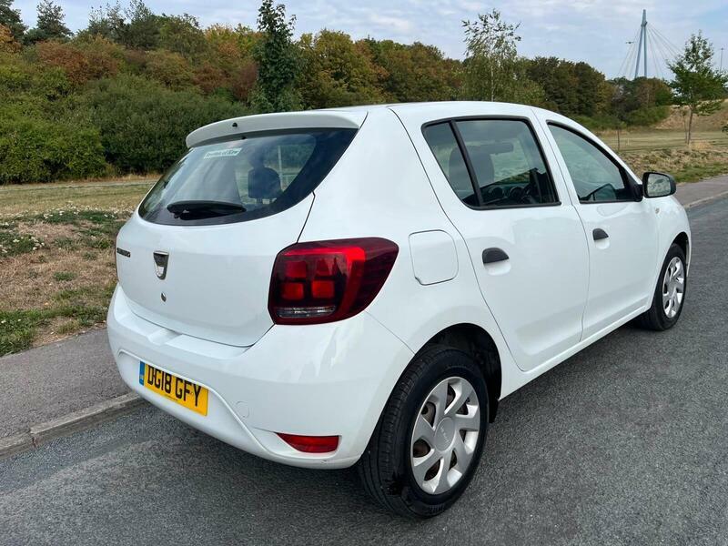 Dacia Sandero 1.0 Sce Ambiance Euro 6 DG18GFY White #2