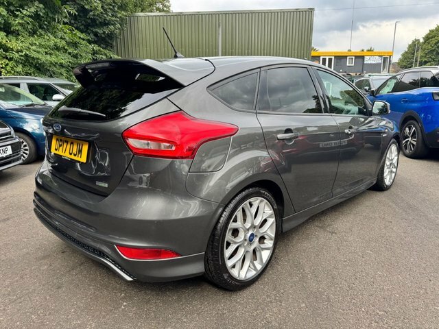 Ford Focus Hatchback DP17OJM Grey #5