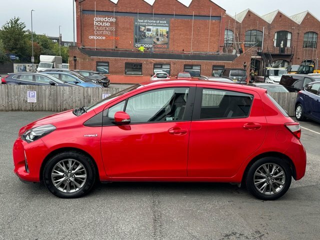 Toyota Yaris Hatchback BN68YCU Red #6