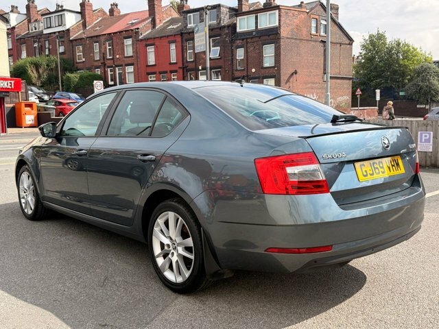 Skoda Octavia Hatchback Grey #5