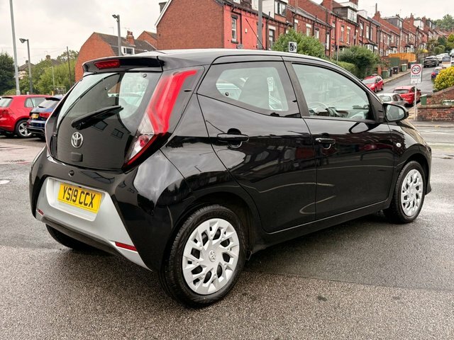 Toyota Aygo Hatchback Black #3