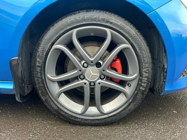 Mercedes-Benz A Class Hatchback 1.5 Red #13