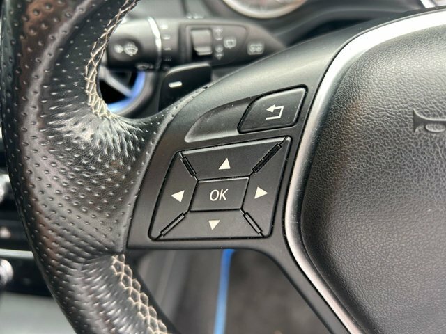 Mercedes-Benz A Class Hatchback 1.5 Red #32