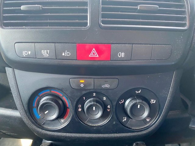 Vauxhall Combo 1.3 Cdti 2300 Ecoflex BK17ZHJ Silver #2