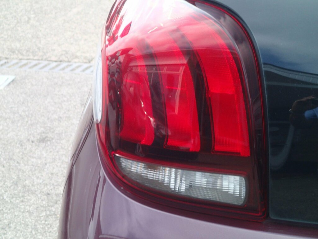 Peugeot 108 1.0 Vti Active Euro 5 Euro 5 Purple #4
