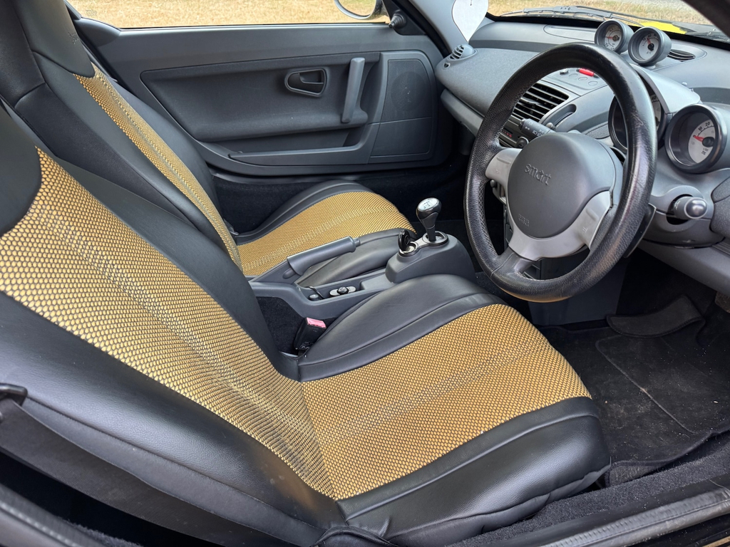 Smart Roadster 0.7 Brabus Black #13