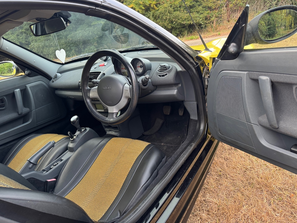 Smart Roadster 0.7 Brabus Black #15