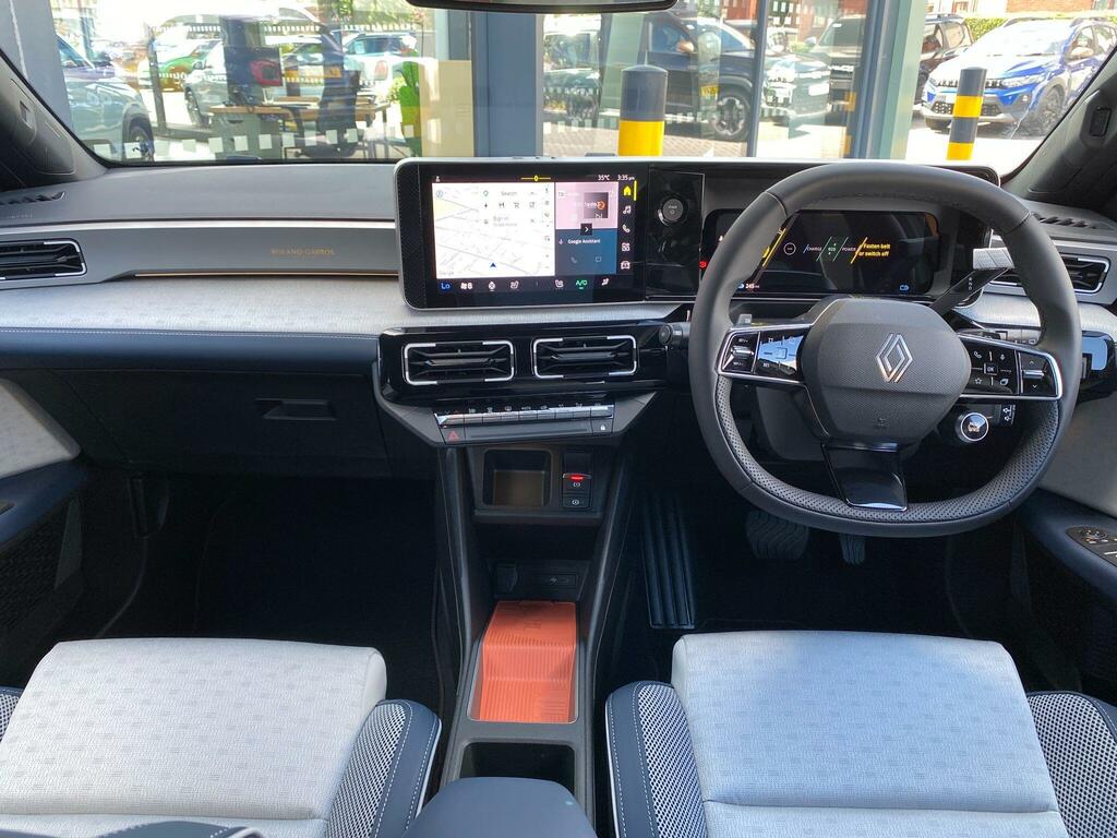 Renault 5 E-Tech Hatchback #12