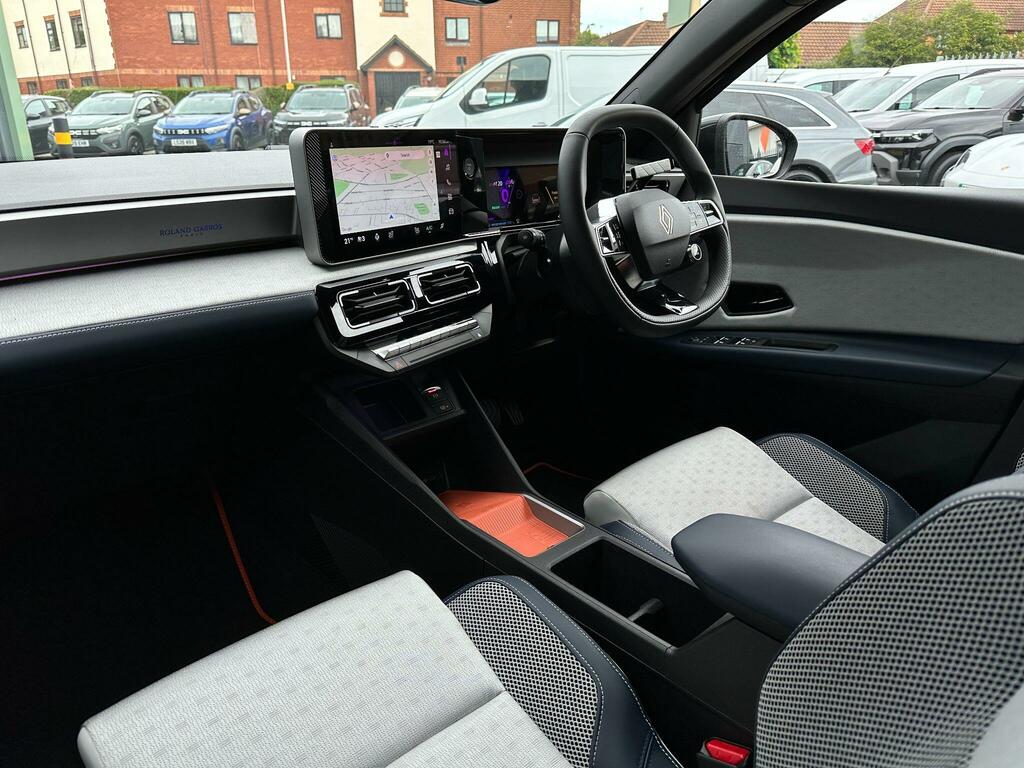 Renault 5 E-Tech Comfort Range 52Kwh Roland Garros Hatchback E Black #2