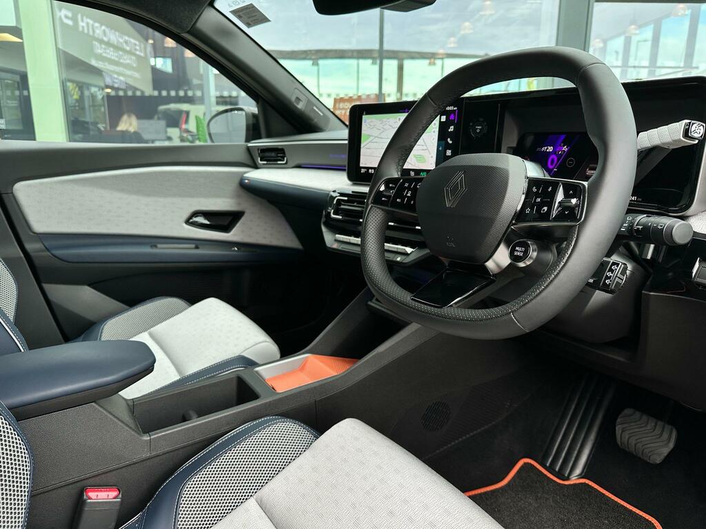 Renault 5 E-Tech Comfort Range 52Kwh Roland Garros Hatchback E Black #6