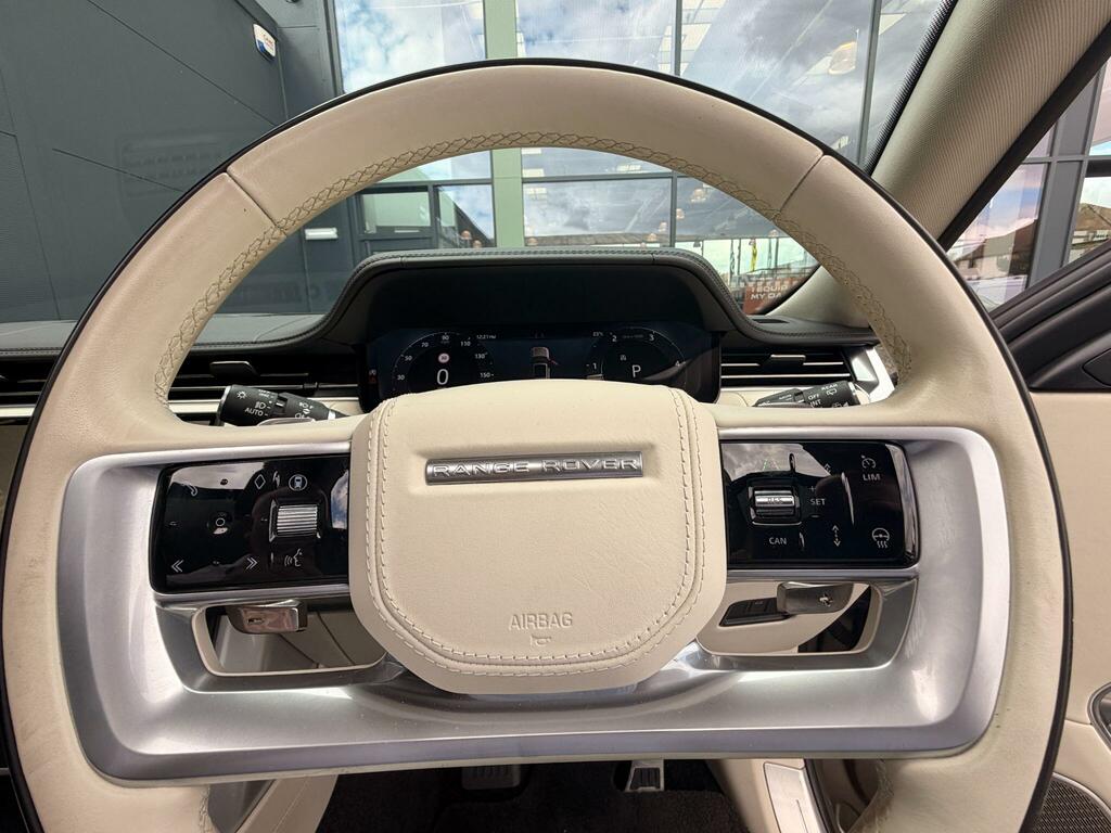 Land Rover Range Rover 2.0 D200 Mhev Dynamic Se 2024 Grey #40