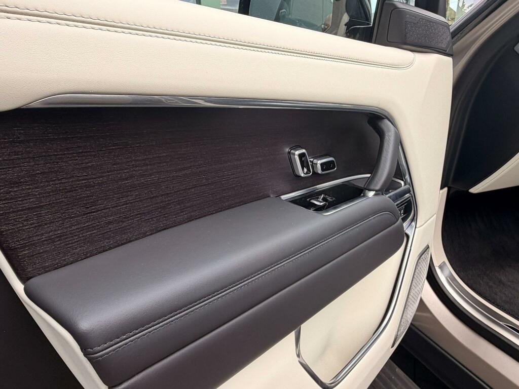 Land Rover Range Rover 2.0 D200 Mhev Dynamic Se 2024 Grey #23