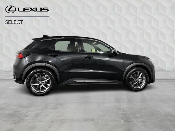 Lexus LBX Premium Black #2