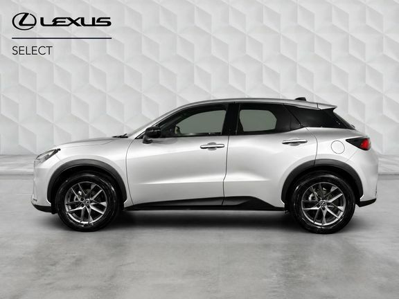 Lexus LBX Premium Silver #6