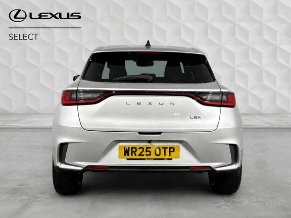 Lexus LBX Premium Silver #4