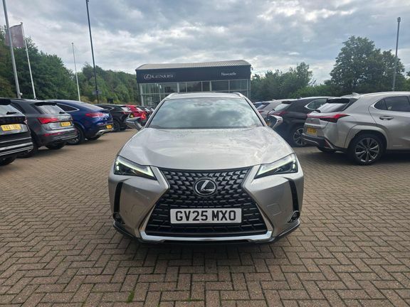 Lexus UX Premium #8