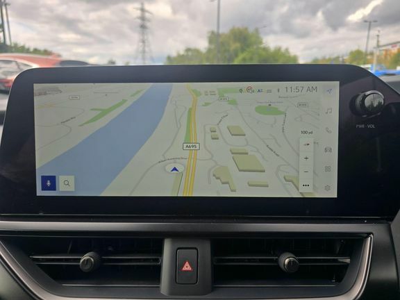 Lexus UX Premium #18
