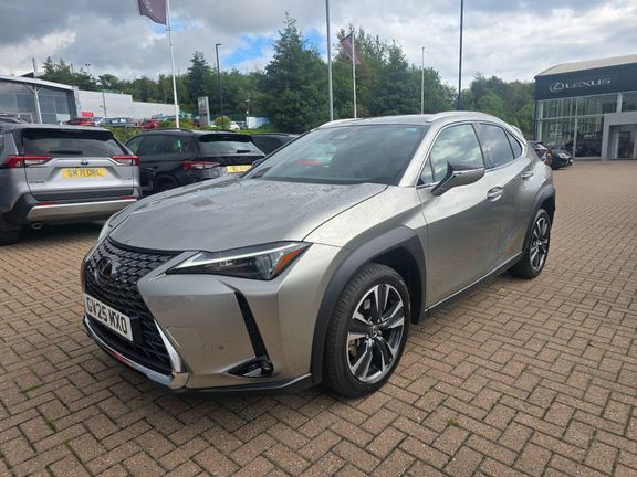Lexus UX Premium #7