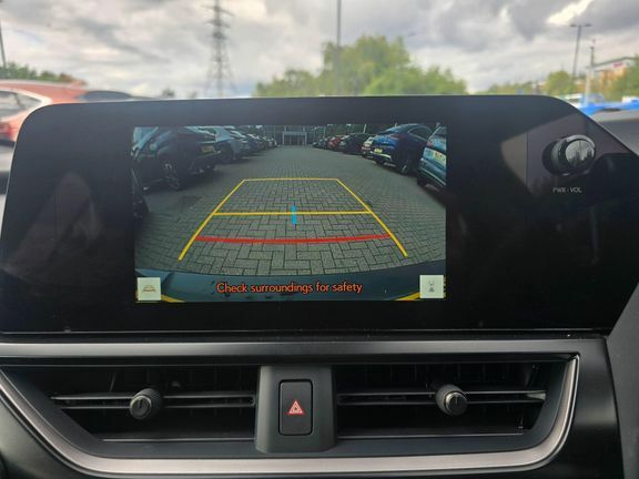 Lexus UX Premium #19