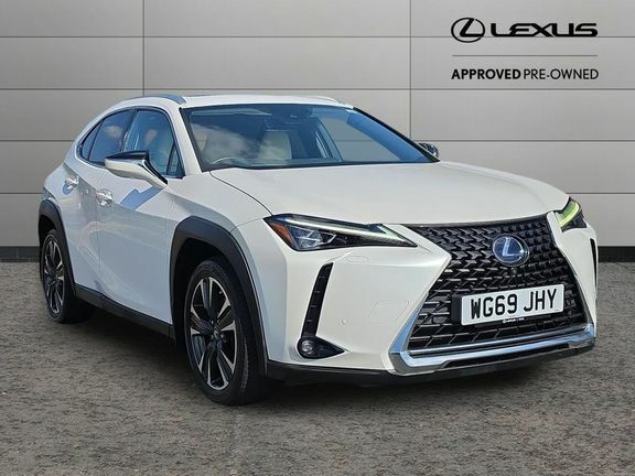 Lexus UX Takumi White