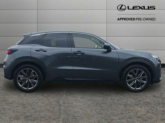 Lexus LBX Premium Plus DN75TKJ #2