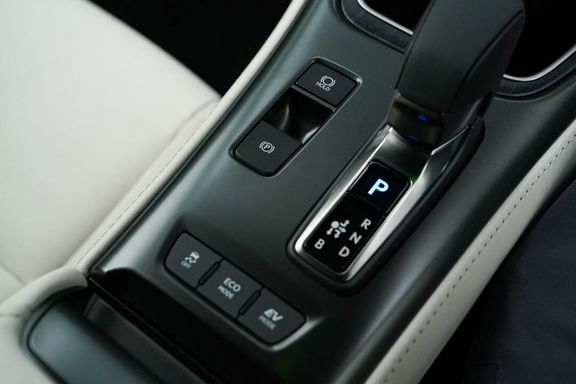 Lexus LBX Premium Plus Design Black #25