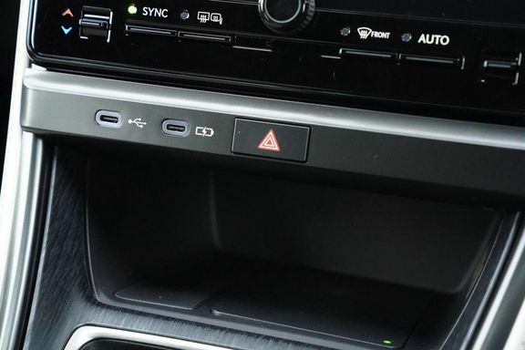 Lexus LBX Premium Plus Design Black #24
