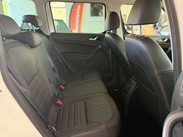 Skoda Yeti Tsi Elegance Dsg Euro White #2