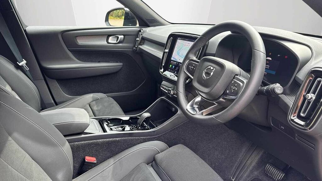 Volvo XC40 Black Edition Plus, B4 Mild Hybridtinted Windows- PK25VNV Black #4
