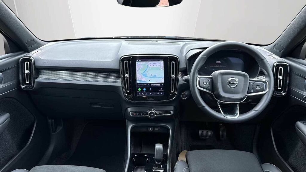 Volvo XC40 Black Edition Plus, B4 Mild Hybridtinted Windows- PK25VNV Black #5