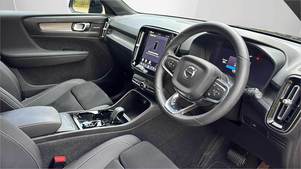 Volvo XC40 Ultimate, B4 Mild Hybrid, Pan Roof-pilot A CF23WUH Black #4