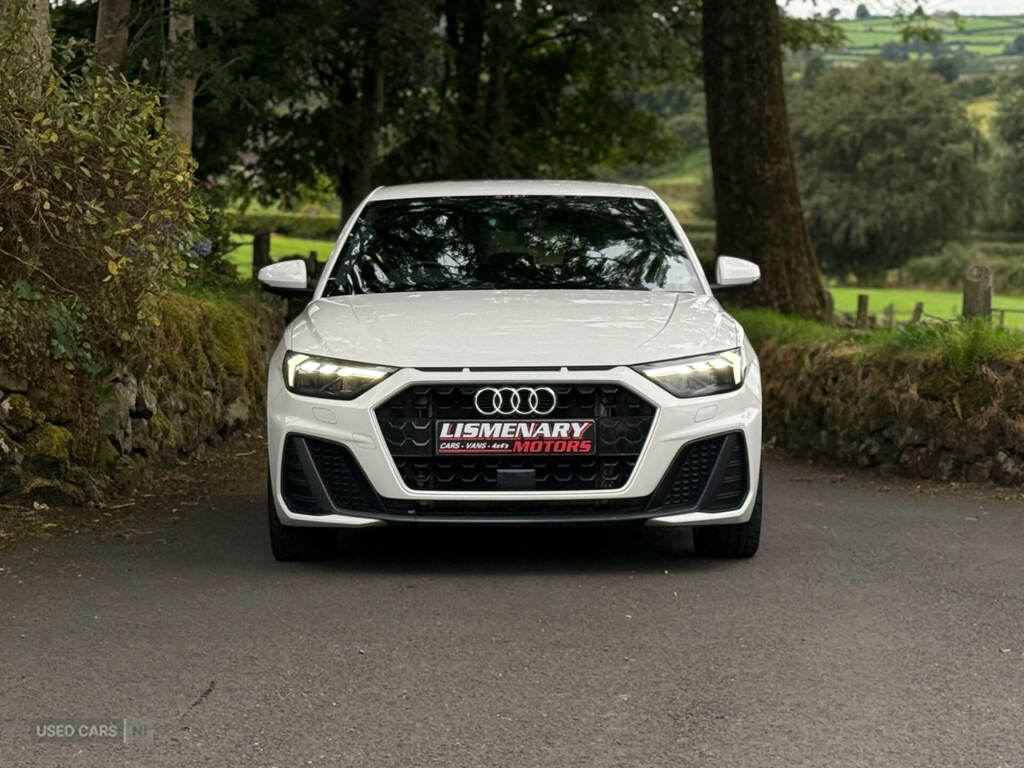 Audi A1 35 Tfsi S Line S Tronic KP19UJK White #3